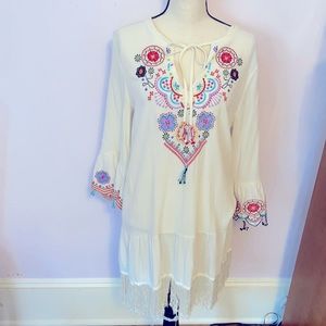 Size large Beautiful cover up swimwear